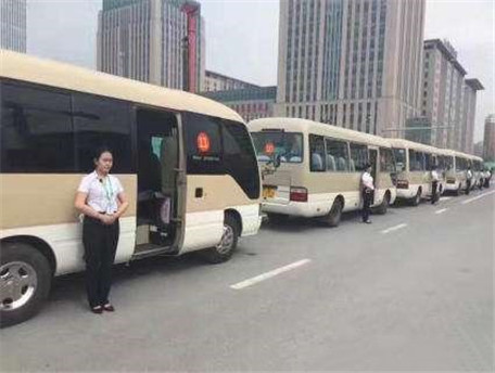 鄭州出租中巴車考斯特汽車是多少座的？http://liaoaiqi.com.cn/