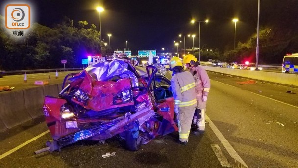鄭州旅游大巴與出租車相撞5人死亡包括2名司機http://liaoaiqi.com.cn/