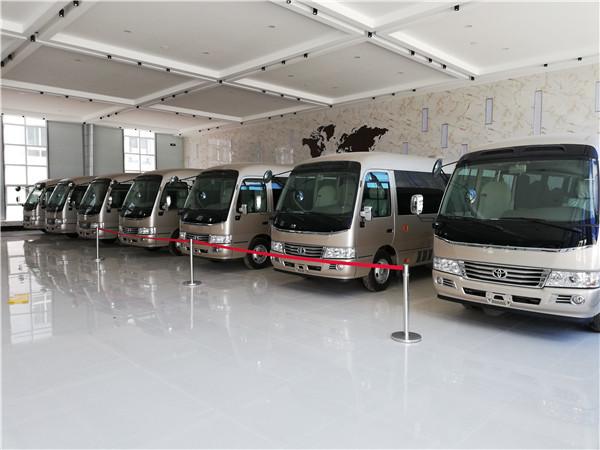 鄭州出租中巴車秋季雨季租賃中巴車大巴車就找河南外事旅游大巴
